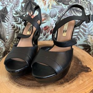 Audrey Brooke platform strap black heels - size 8.5